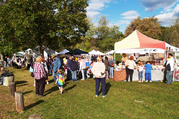 Craft show displays 2007